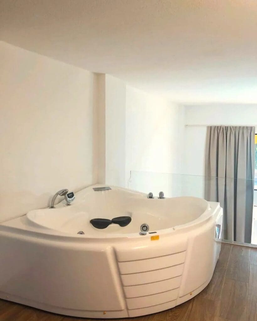 lebanon.rental 314216994 899003391531789 5602330108342920486 n