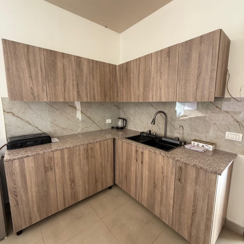 🏡 Unit C – Two Connected Suites