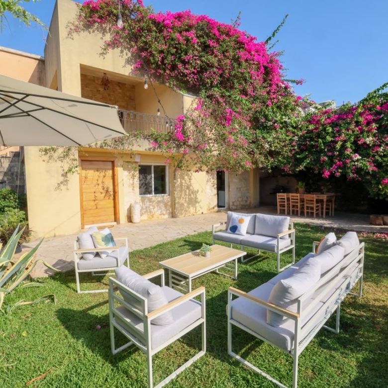 Charming 2-Bedroom Coastal Retreat in Batroun
