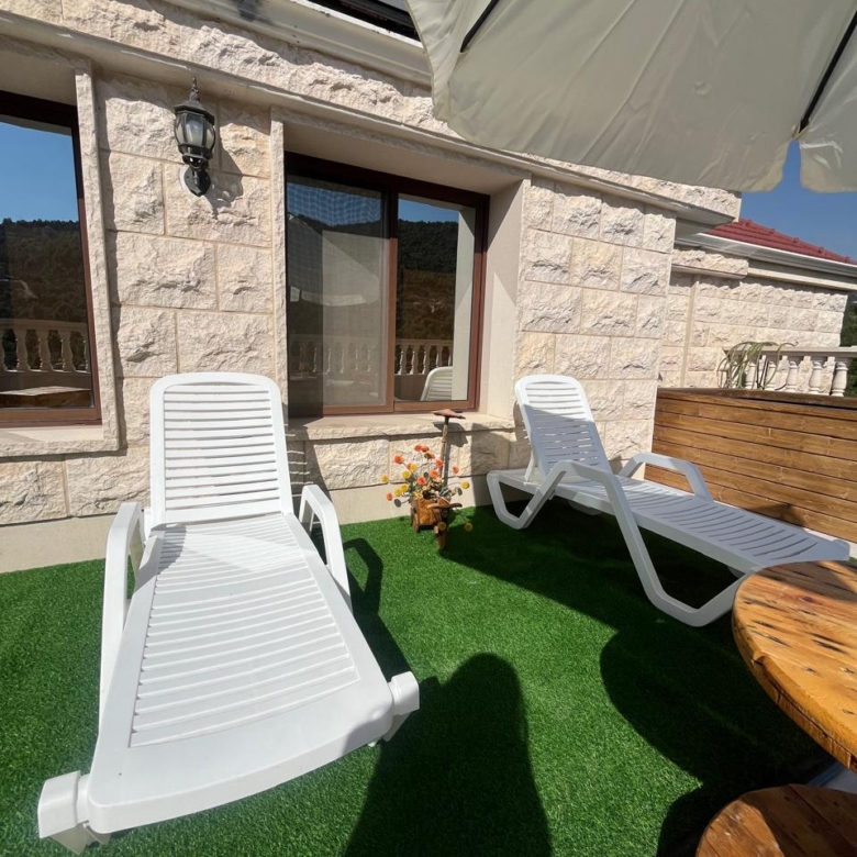 Private Pool Apartment for 6 Guests – Lebanon