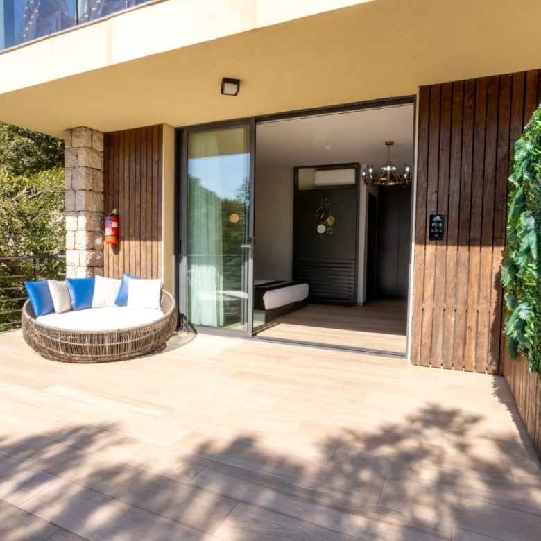 Panorama Rooms – Aajaltoun