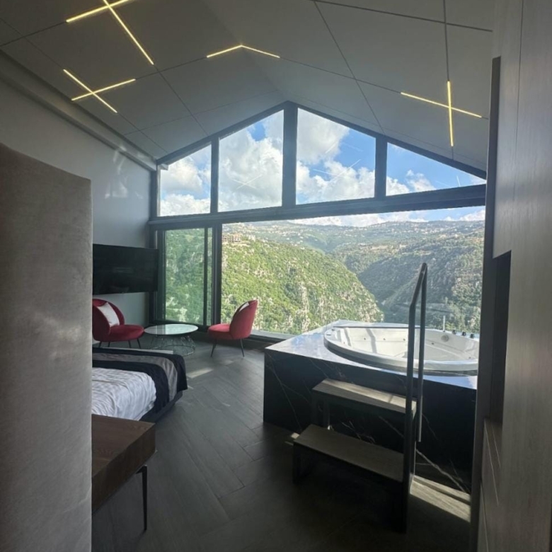 Flying Rooms – Aajaltoun